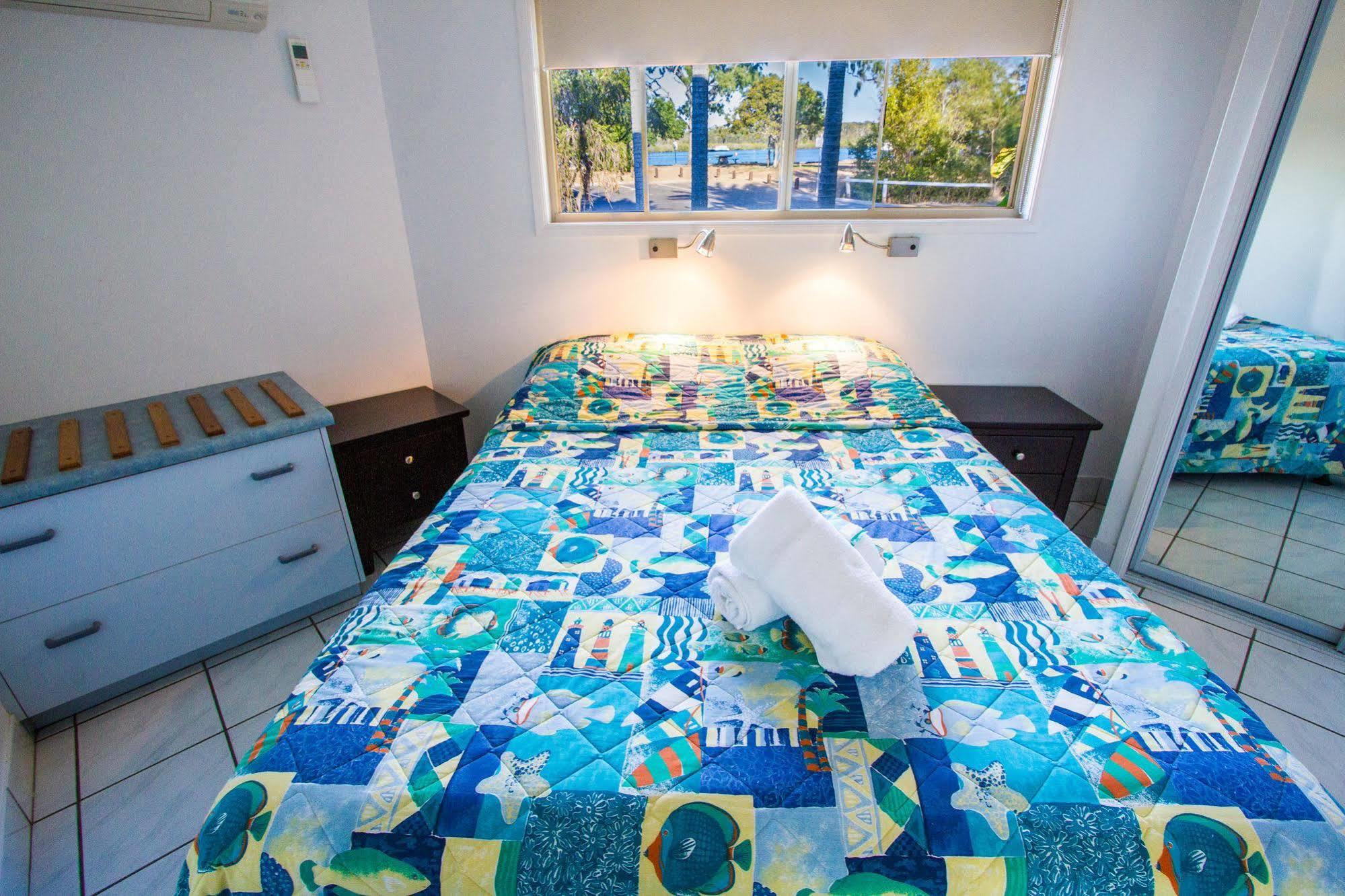 Boyne Island Motel And Villas Экстерьер фото